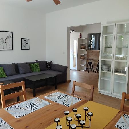 Flora House 3 Minutes From Lake Balaton Keszthely Εξωτερικό φωτογραφία