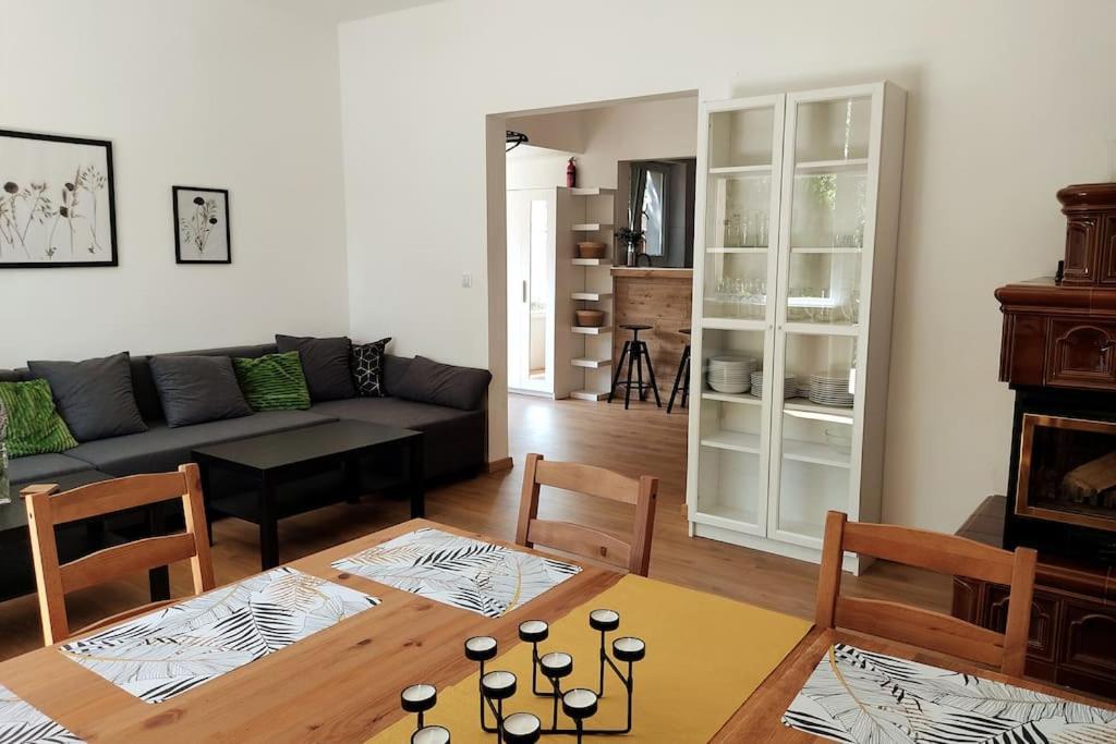Flora House 3 Minutes From Lake Balaton Keszthely Εξωτερικό φωτογραφία